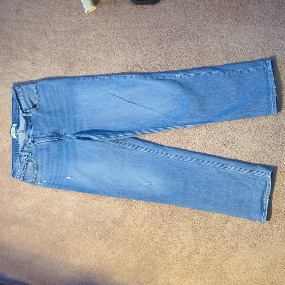 Abercrombie & Fitch 29 8R The '90s Straight Ultra High Rise Distressed Jeans